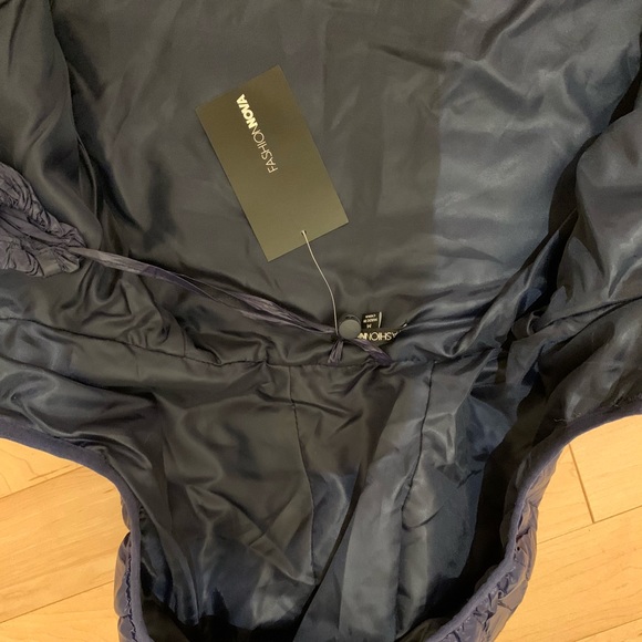 Brand New - Puffer Jacket - Picture 5 of 6